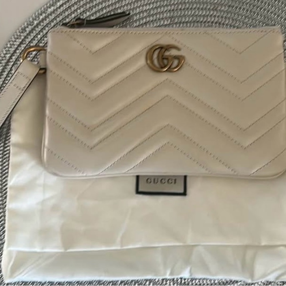 Gucci Cream Chevron Quilted Clutch